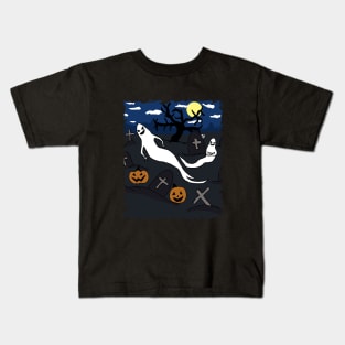 Halloween night with ghosts Kids T-Shirt